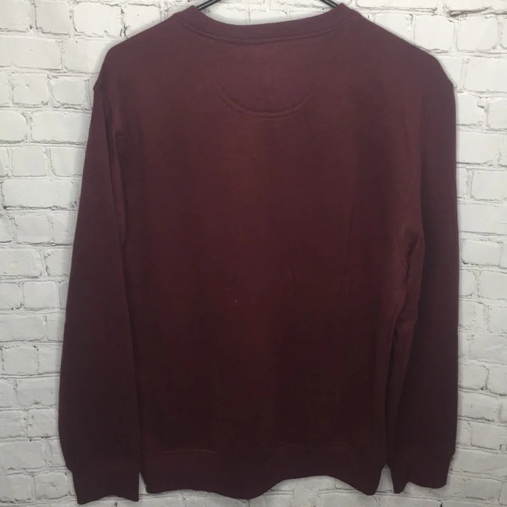 IZOD fleece colorblock crewneck pullover shirt